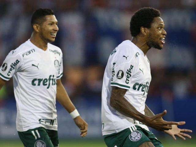 Palmeiras estreia na Libertadores com vit&oacute;ria de 2 a 0 sobre o Tigre