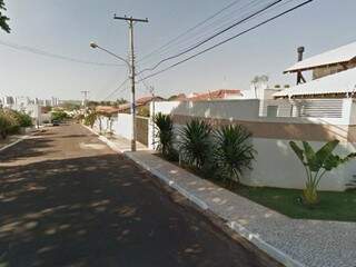 Edital do leilão tem imóvel no Jardim Bela Vista, região central de Campo Grande (Foto: Reprodução/Google)