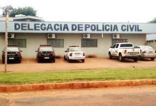 Preso suspeito de manter mulher em cárcere e usar arma de choque Preso suspeito de manter mulher em cárcere e usar arma de choque