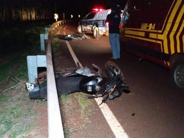 Motociclista perde controle da moto na curva, cai e morre em rodovia