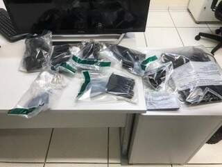 Polícia prende quadrilha ligada a furto de arma e munições de policial Polícia prende quadrilha ligada a furto de arma e munições de policial
