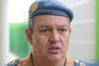 Coronel Romero, um dos militares que é monitor na Escola Estadual Alberto Elpídio Ferreira Dias (Foto: Marcos Maluf)