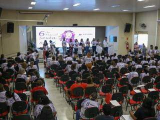 Letícia participou de Seminário em Comemoração ao Dia Internacional da Mulher (Foto: Paulo Francis)