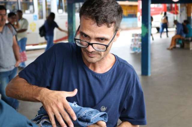Preso por ass&eacute;dio em &ocirc;nibus, homem diz que apenas &#039;&#039;esbarrou&#039;&#039; na v&iacute;tima