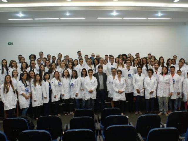 Unidades de sa&uacute;de em Campo Grande recebe refor&ccedil;o de 111 residentes 