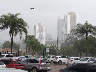 Chuva também foi registrada na região do Chácara Cachoeira (Foto: Direto das Ruas)