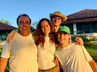 Ingra e o filho visitaram a propriedade de Guilherme Rondon, no Pantanal. 