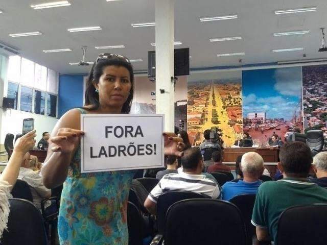 Pela segunda vez, C&acirc;mara julga vereadores por quebra de decoro