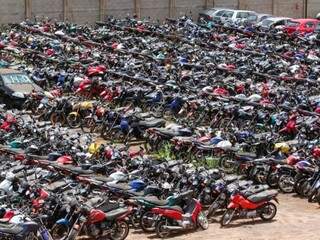 Pátio da Autotran, uma das terceirizadas, tem 5 mil motos e 1,2 mil automóveis (Foto: Marcos Maluf)