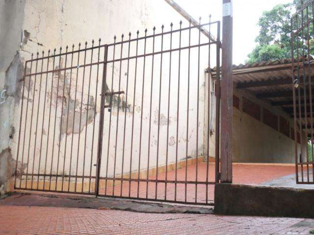 Ladr&atilde;o atira e v&iacute;tima de 64 anos sai ilesa de tentativa de assalto no Centro