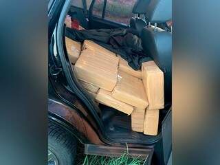 Land Rover com quase meia tonelada de maconha &eacute; apreendida na BR-262