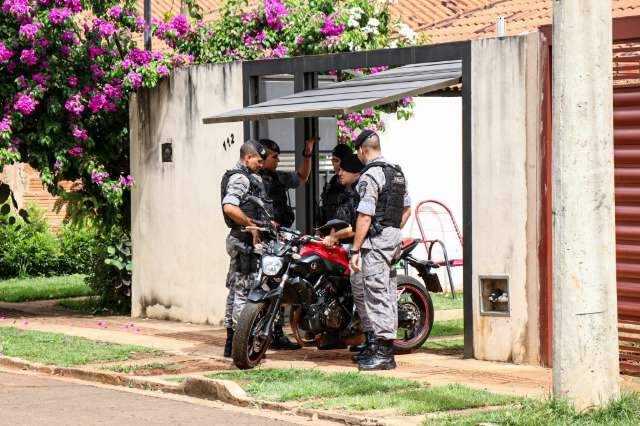Ladr&otilde;es s&atilde;o presos com moto, 4 horas ap&oacute;s assalto no Aero Rancho 