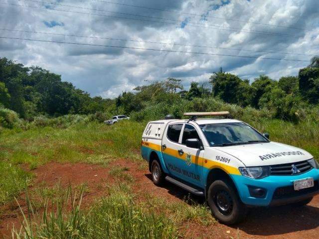 Comerciante tem caminhonete roubada e &eacute; mantido ref&eacute;m por mais de 1 hora