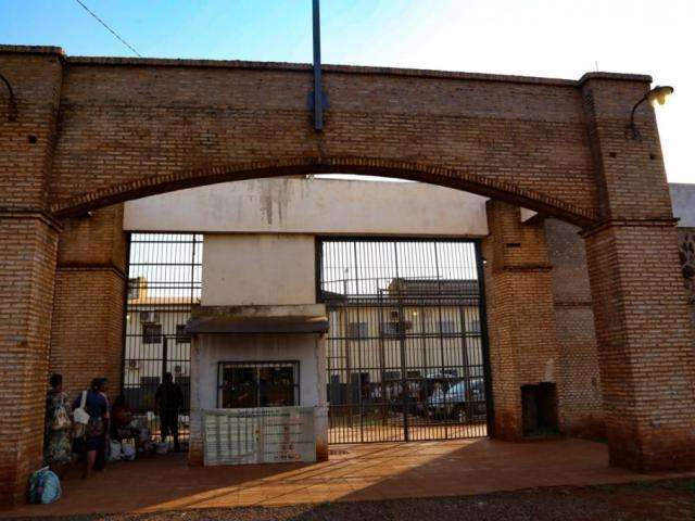 Presas brasileiras s&atilde;o &ldquo;abandonadas &agrave; pr&oacute;pria sorte&rdquo; na fronteira