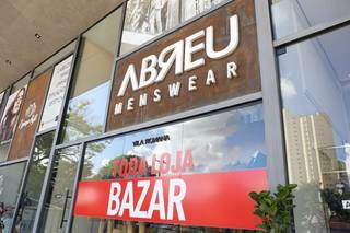 A loja Abreu Menswear fica na rua Antônio Maria Coelho, 2759, no Jardim dos Estados. (Foto: Paulo Francis)