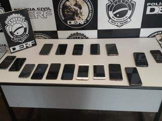 Funcion&aacute;rio &eacute; preso ao desviar iPhones que seriam entregues pelos Correios
