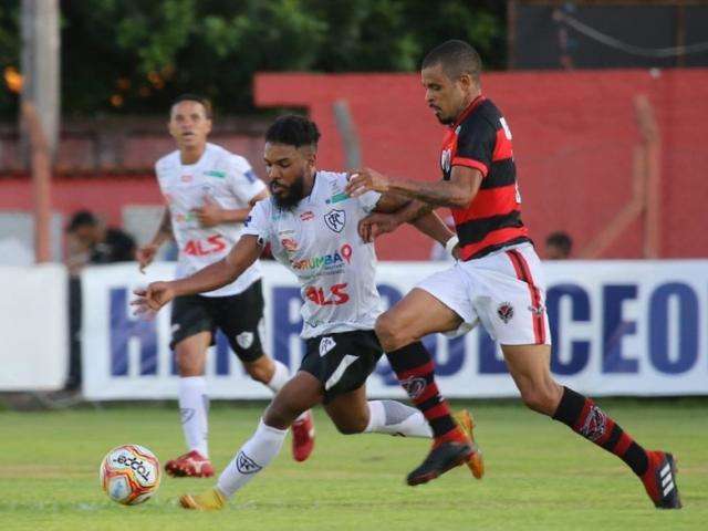 &Aacute;guia Negra retoma a ponta, v&ecirc; rivais empatar e p&otilde;e Corumbaense no Z-2