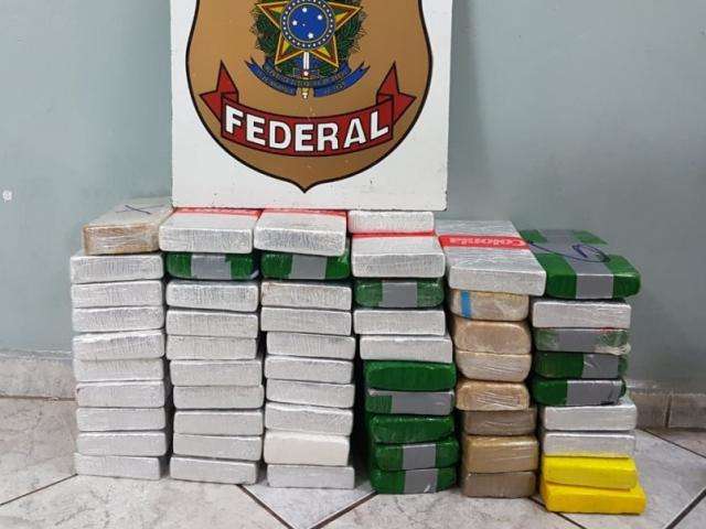 Traficantes tentam usar caminh&atilde;o dos Correios para levar 59 kg de coca&iacute;na
