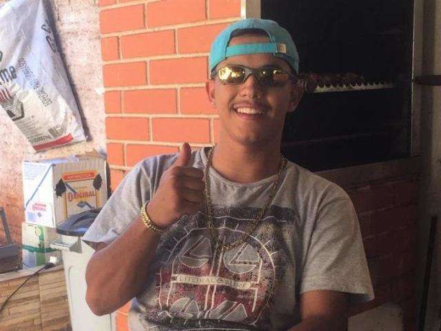 De folga, PM mata jovem a tiro durante confus&atilde;o em posto de combust&iacute;veis