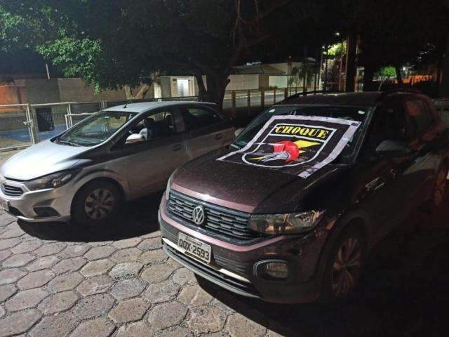Tr&ecirc;s homens s&atilde;o presos tentando levar carro locado para vender na fronteira 