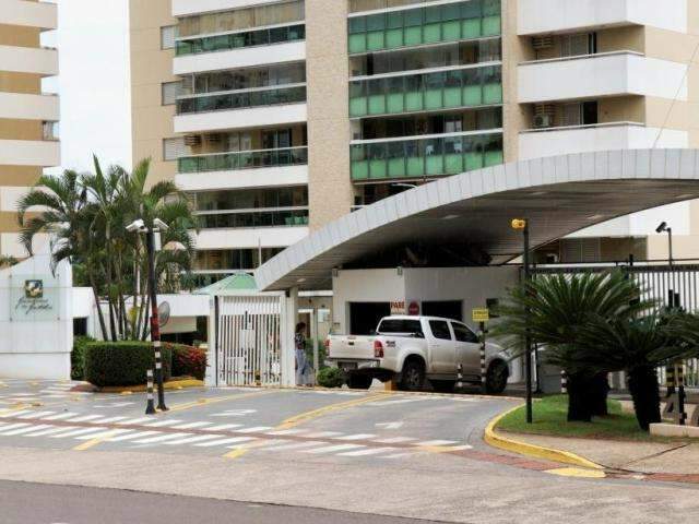 Ap&oacute;s destruir casa de vizinho, piloto tem de pagar 100 mil para deixar pris&atilde;o 