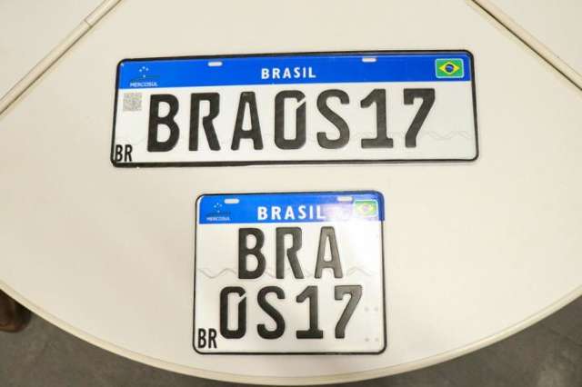 Ap&oacute;s &ldquo;chamada&rdquo; do Procon, empresa decide baixar pre&ccedil;o da placa Mercosul 