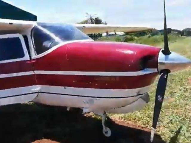 Arsenal de guerra, droga, aeronave e uniformes s&atilde;o apreendidos na fronteira
