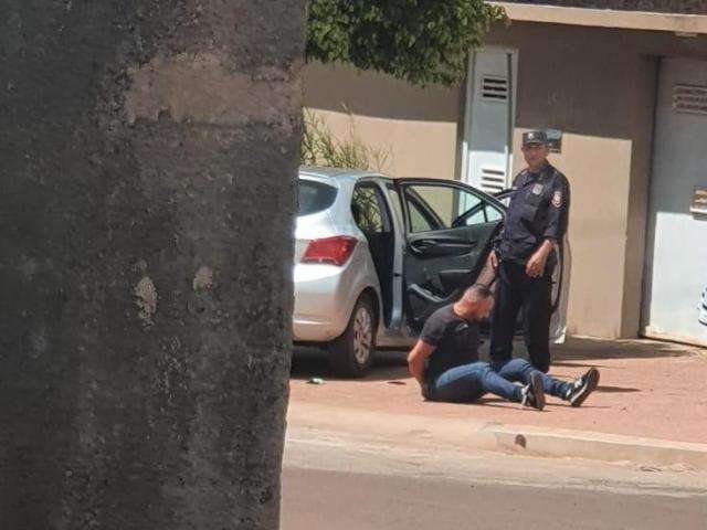 Persegui&ccedil;&atilde;o em Pedro Juan termina com 2 presos no lado brasileiro da fronteira