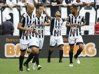 Inter de Limeira comemora gol contra o Corinthians (Foto: Luis Moura /WPP/GPRess)