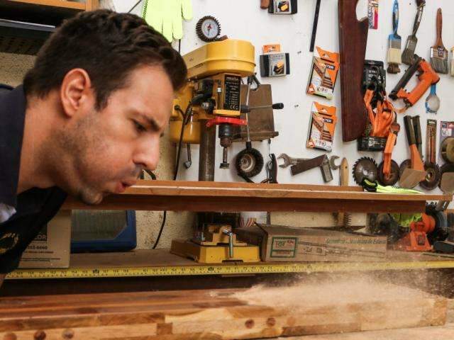 Marceneiro diplomado, espanhol escolheu MS para transformar madeira em arte