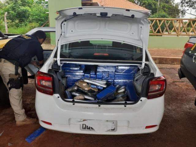 Em meio a 154 quilos de droga, PRF encontra haxixe e at&eacute; maconha em p&oacute;