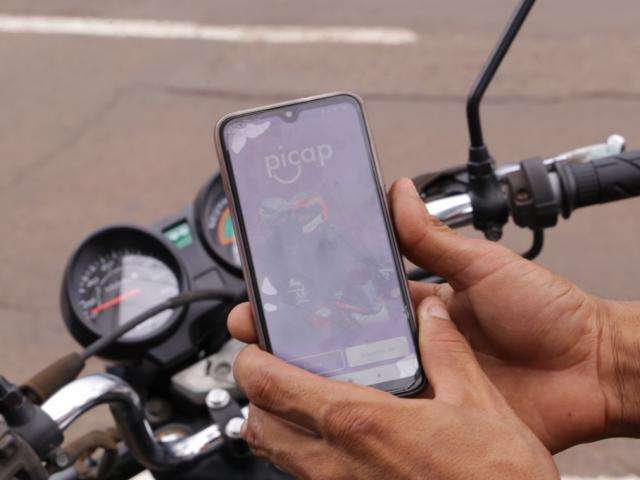App de moto chega com corrida gr&aacute;tis, mas motot&aacute;xi duvida que &ldquo;vai pegar&rdquo;