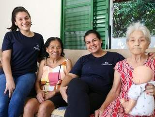 Lar de idosos administrado por mulher, em Campo Grande, tem equipe 100% feminina (Foto: Arquivo/Marcos Maluf)