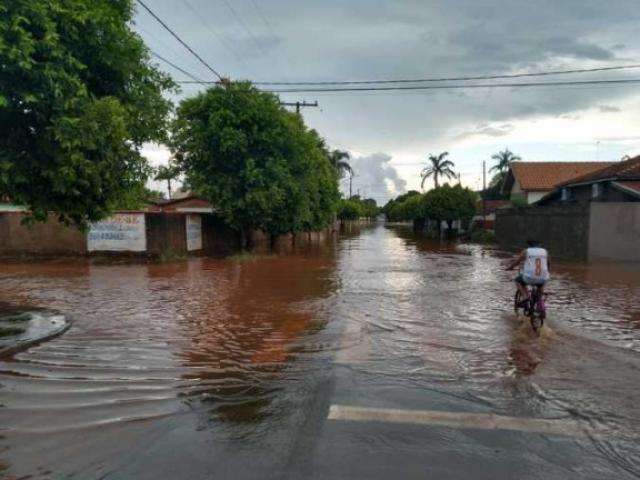 J&aacute; choveu acima do esperado para o m&ecirc;s todo em 7 cidades de MS
