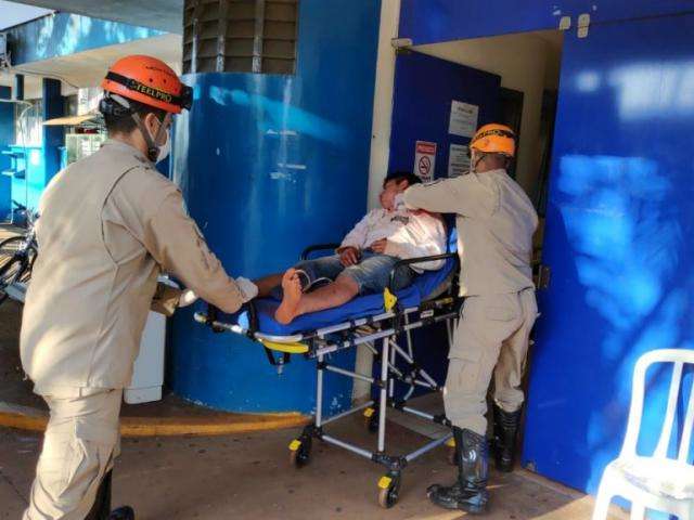 Bombeiro precisa de apoio da PM para socorrer homem esfaqueado em aldeia