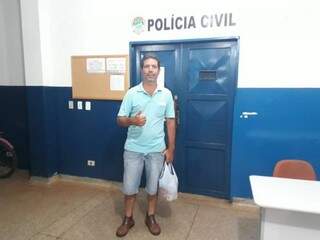 Jackson Luiz Ojeda na saída da prisão. (Foto: Direto das Ruas) 