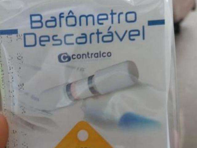 Baf&ocirc;metro &eacute; distribu&iacute;do de gra&ccedil;a para quem vai pegar a estrada