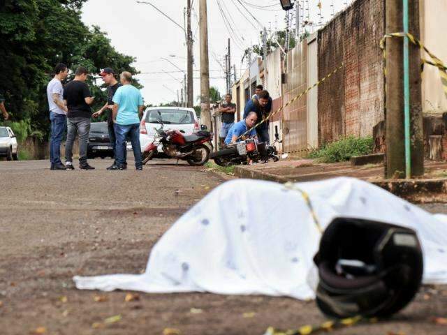 Em plena manh&atilde;, motociclista &eacute; executado a tiros no Cai&ccedil;ara