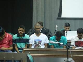 Somadas, penas de grupo envolvido em &ldquo;tribunal do crime&rdquo; ultrapassam 43 anos 