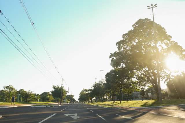 MS ter&aacute; domingo quente com predom&iacute;nio de sol e Capital pode ter chuvas &agrave; tarde