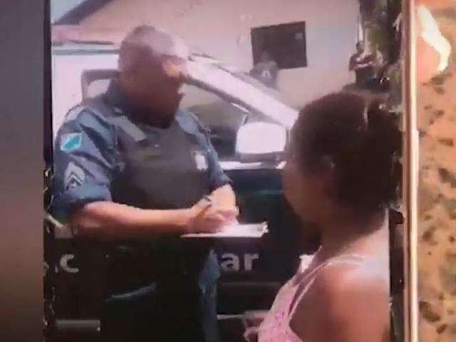 V&iacute;deo mostra PM pisando em celular e v&iacute;tima vai denunci&aacute;-lo &agrave; Corregedoria