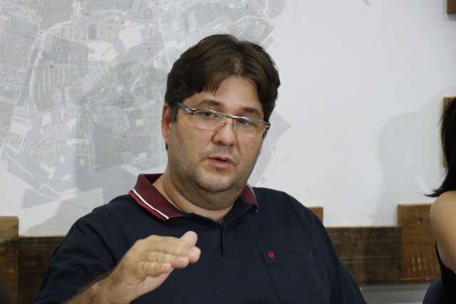 Secret&aacute;rio lembra que &quot;preocupa&ccedil;&atilde;o agora &eacute; com idosos&quot;