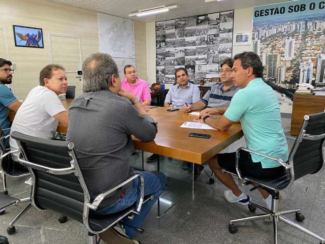 Prefeitura suspende aulas por 15 dias e pro&iacute;be eventos com mais de 100 pessoas