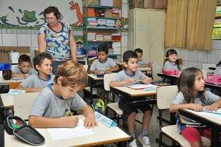 Aulas serão suspensas a partir de quarta-feira nas escolas municipais de Dourados (Foto: Divulgação)