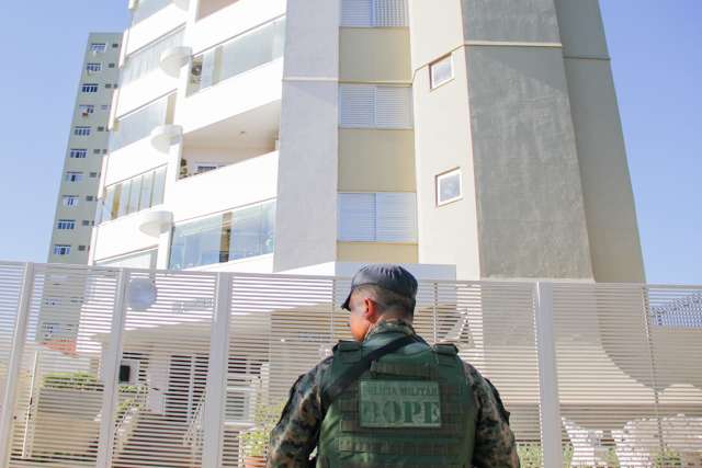 Operação vai a edifício de sobrinha de empresário preso por liderar organização