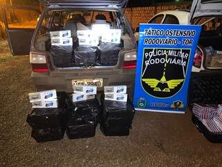 Carro abarrotado de cigarros contrabandeados é apreendido na MS-164 Carro abarrotado de cigarros contrabandeados é apreendido na MS-164