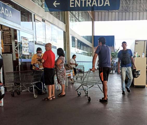 Precisa comprar? V&aacute; sozinho ao supermercado