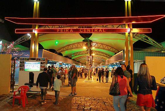 Feira Central tamb&eacute;m decide interromper atividades por 15 dias