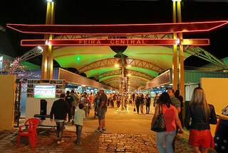 Feira Central tamb&eacute;m decide interromper atividades por 15 dias
