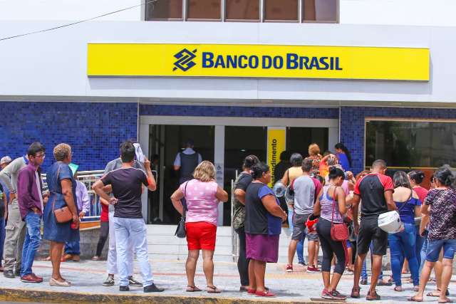 Prefeitura amplia decreto do com&eacute;rcio e manda fechar tamb&eacute;m ag&ecirc;ncias banc&aacute;rias